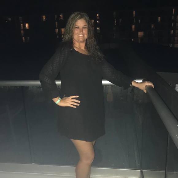 Meet your Posher, Gina - Picture 1 of 1